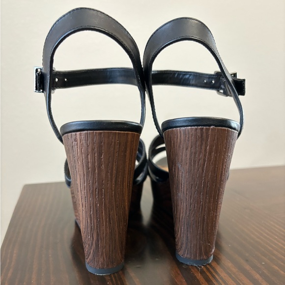 Gianni Bini platform wedge sandals, black, size 8.5 - Picture 3 of 4